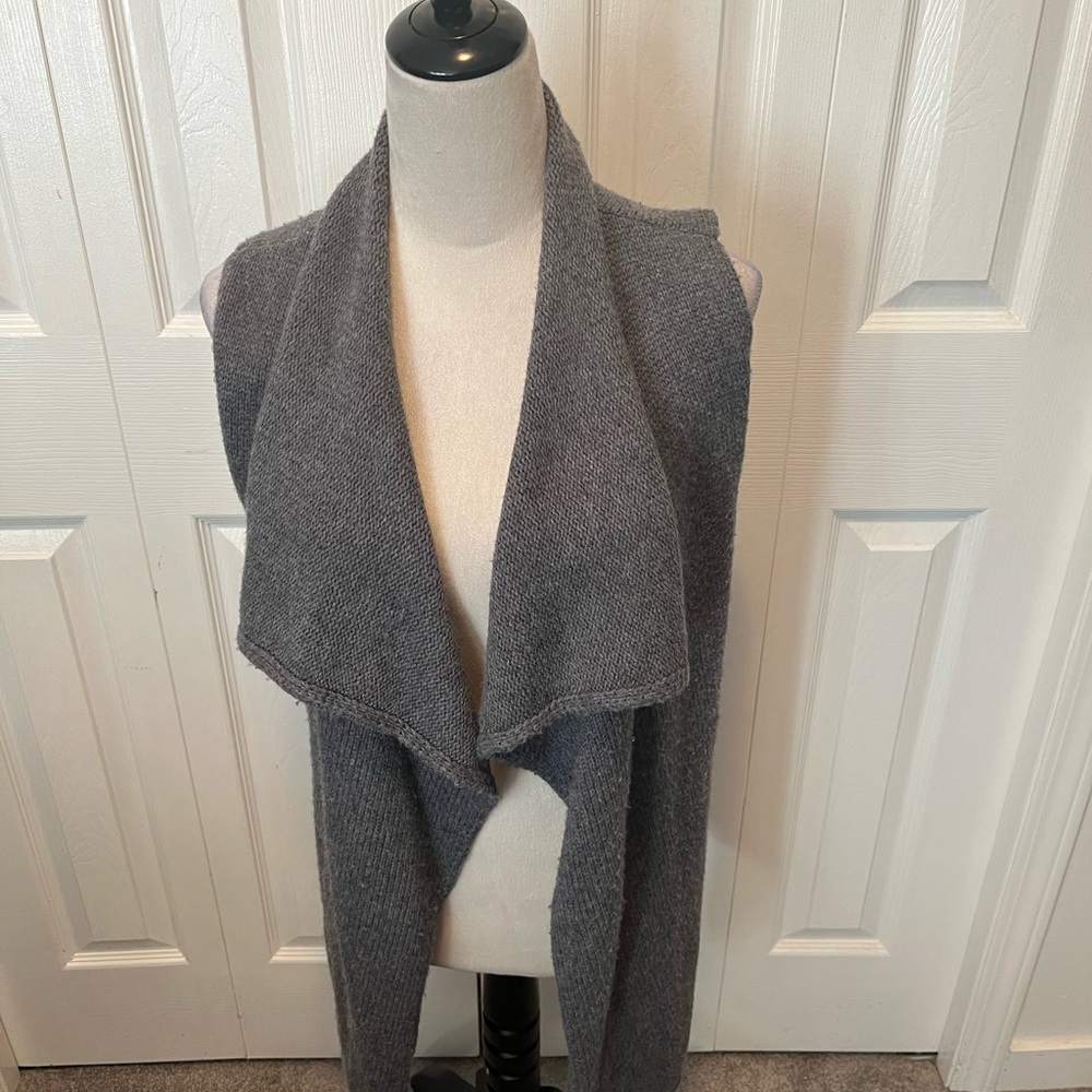 Cynthia Rowley size XL Gray Knit Sleeveless Cardigan wool blend